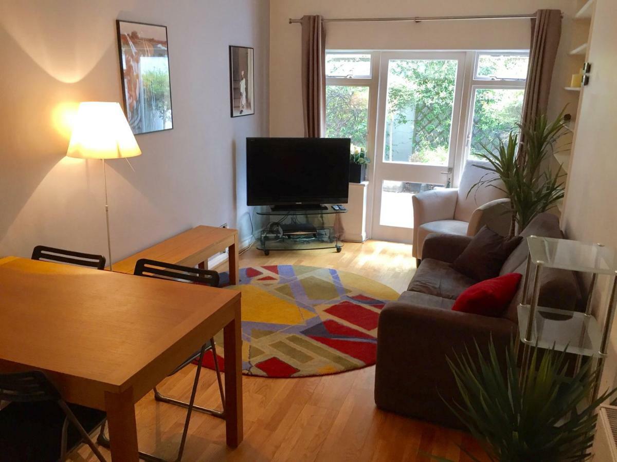 Stylish Apartment In Victoria London Luaran gambar