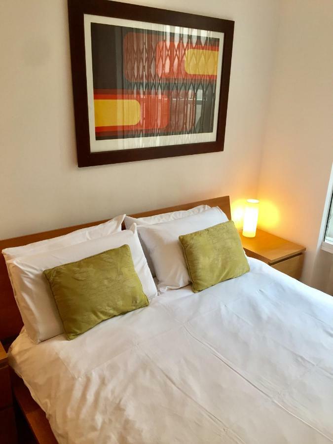 Stylish Apartment In Victoria London Luaran gambar