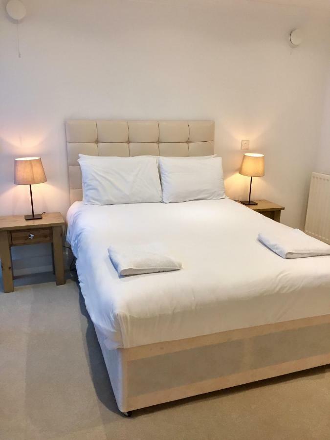 Stylish Apartment In Victoria London Luaran gambar