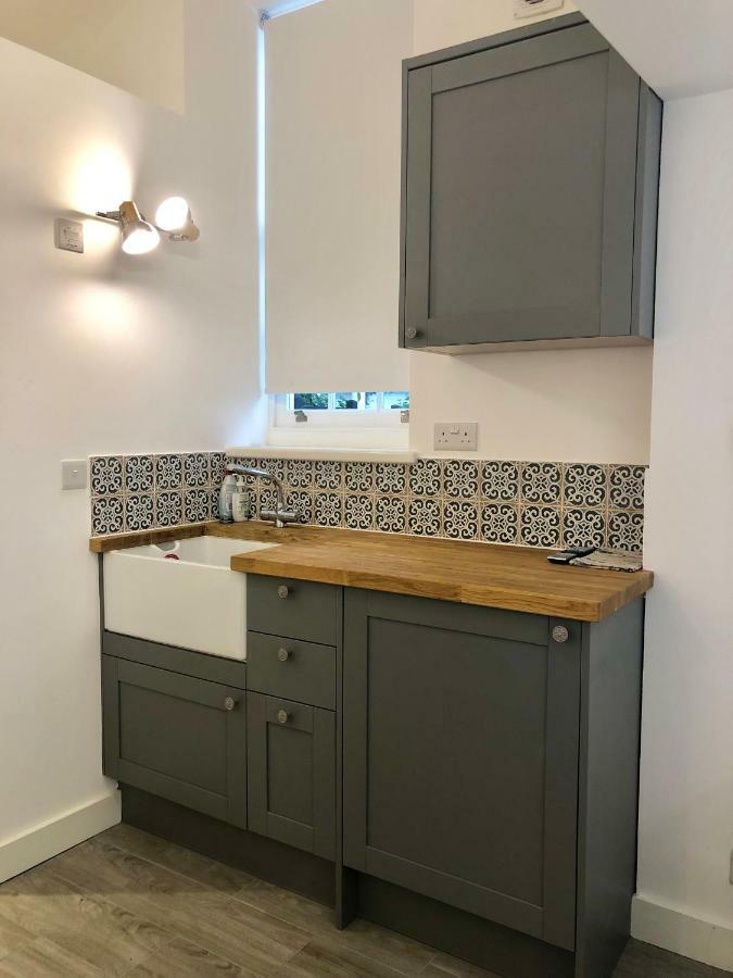 Stylish Apartment In Victoria London Luaran gambar